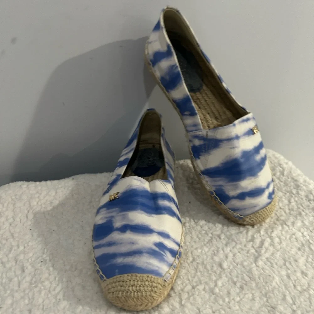Michael Kors Women's Sz 5 Kendrick Espadrille Slip On Flats Blue White Tie Dye